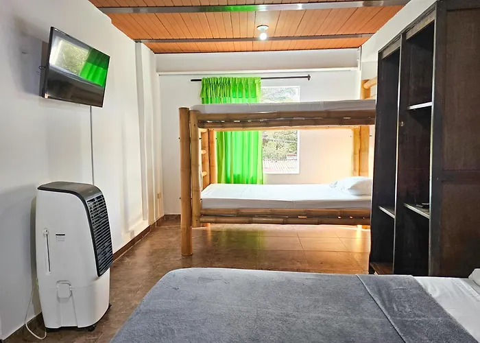 La Mercedes Lite Hostal By Mh