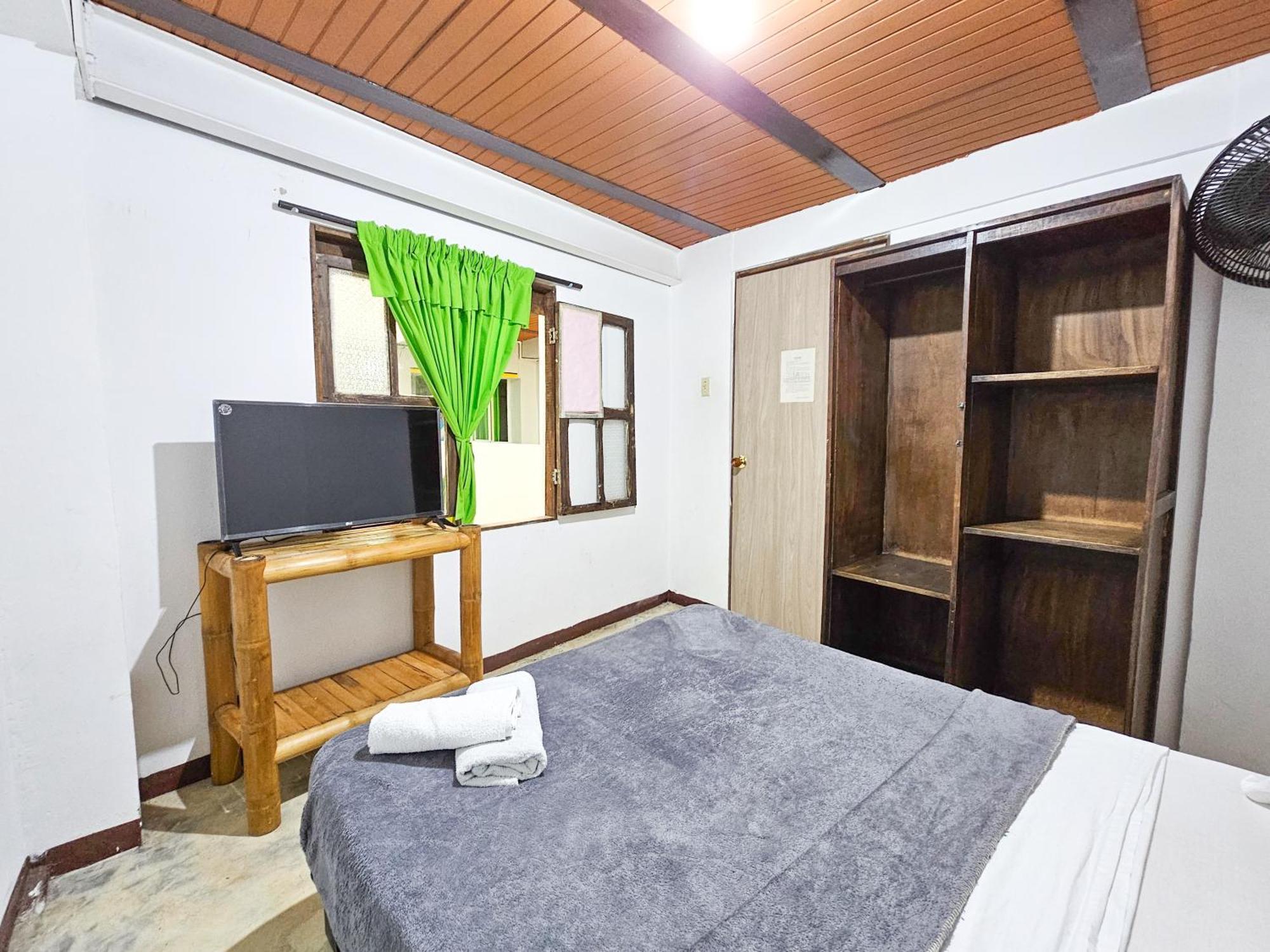 La Mercedes Lite Hostal By Mh * Cali